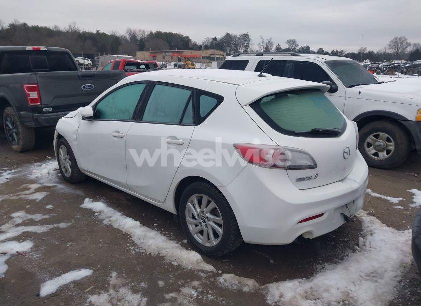 Photo 3 of 2013 Mazda Mazda3 I TOURING (VIN JM1BL1L86D1715176)