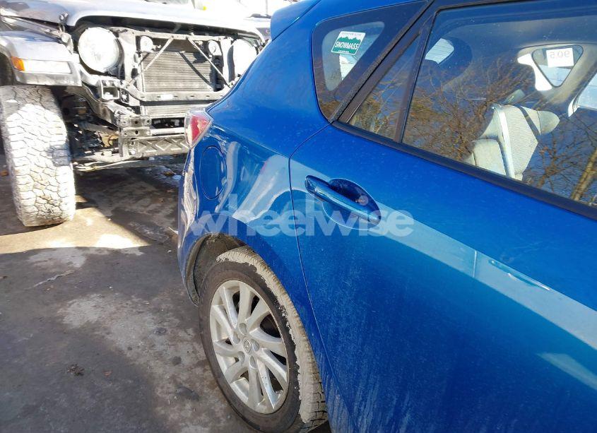 Photo 14 of 2012 Mazda Mazda3 I TOURING (VIN JM1BL1L87C1564783)