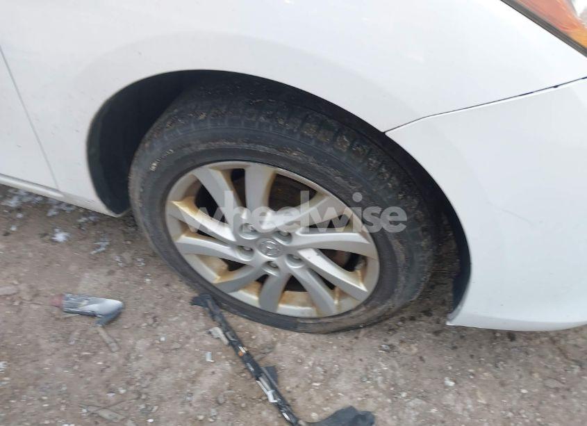 Photo 12 of 2012 Mazda Mazda3 I TOURING (VIN JM1BL1L87C1583334)