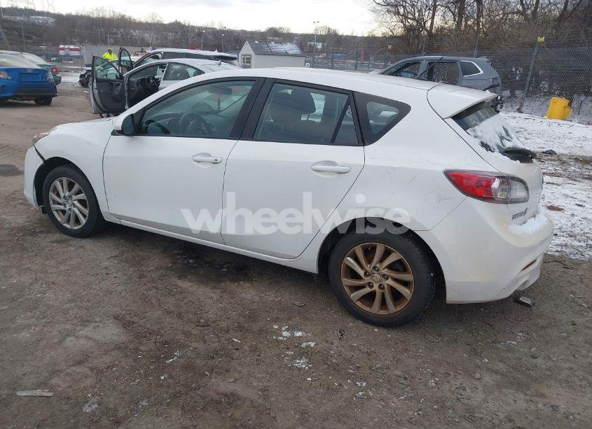 Photo 3 of 2012 Mazda Mazda3 I TOURING (VIN JM1BL1L87C1583334)