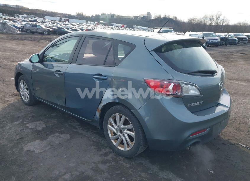 Photo 3 of 2012 Mazda Mazda3 I TOURING (VIN JM1BL1L87C1588601)