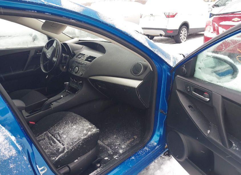 Photo 5 of 2012 Mazda Mazda3 I TOURING (VIN JM1BL1L87C1682980)