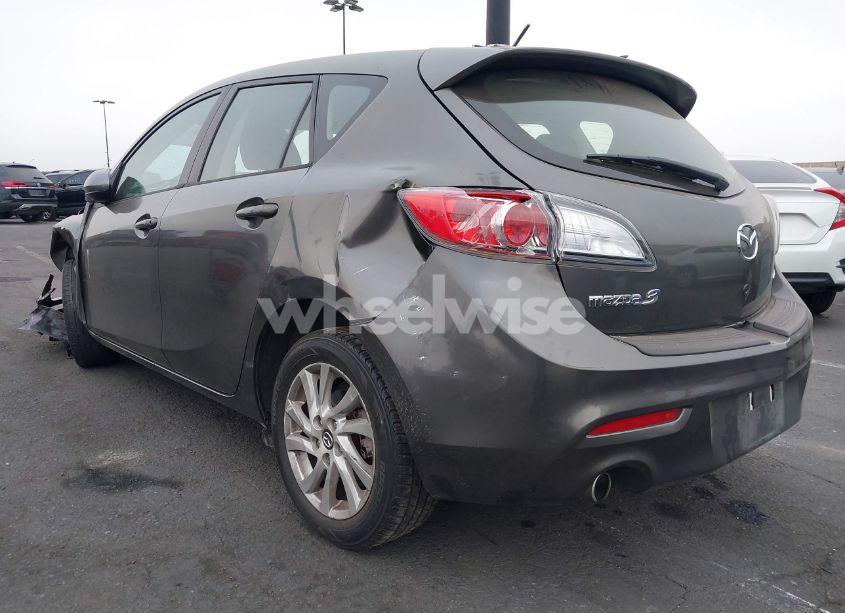 Photo 3 of 2013 Mazda Mazda3 I TOURING (VIN JM1BL1L87D1705126)