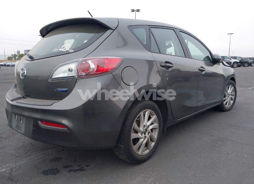 Photo 4 of 2013 Mazda Mazda3 I TOURING (VIN JM1BL1L87D1705126)