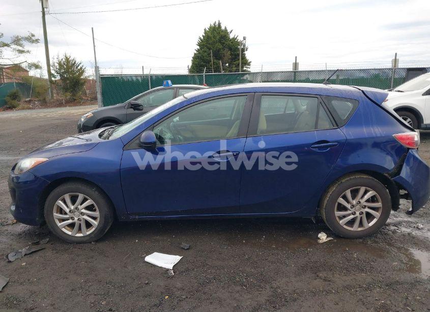 Photo 13 of 2012 Mazda Mazda3 I TOURING (VIN JM1BL1L88C1564954)