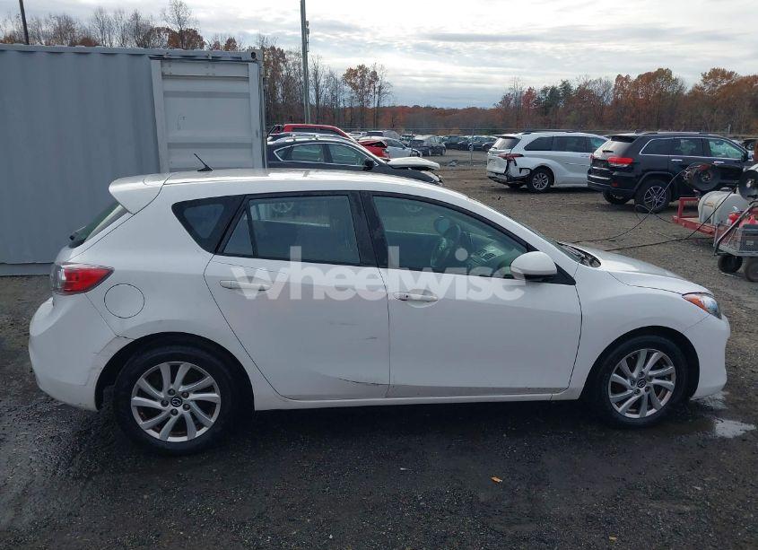 Photo 14 of 2013 Mazda Mazda3 I TOURING (VIN JM1BL1L88D1712196)