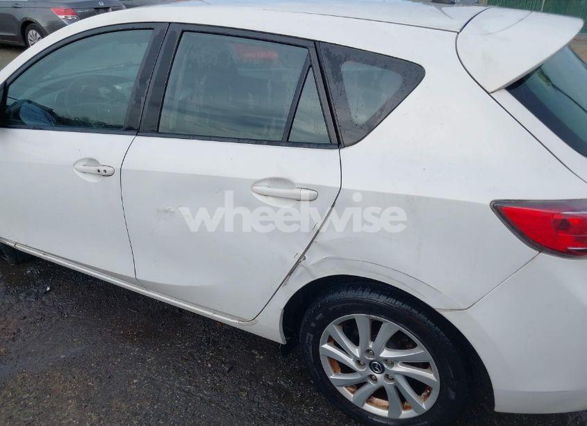 Photo 18 of 2013 Mazda Mazda3 I TOURING (VIN JM1BL1L88D1712196)