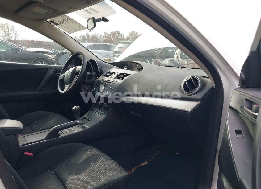 Photo 5 of 2013 Mazda Mazda3 I TOURING (VIN JM1BL1L88D1712196)