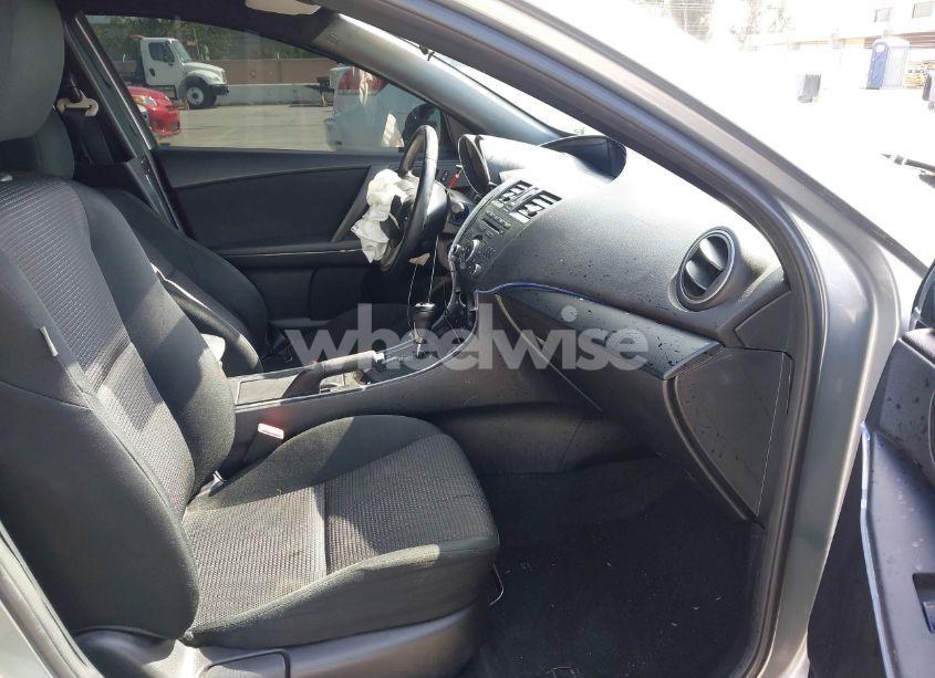 Photo 5 of 2012 Mazda Mazda3 I TOURING (VIN JM1BL1L89C1558242)