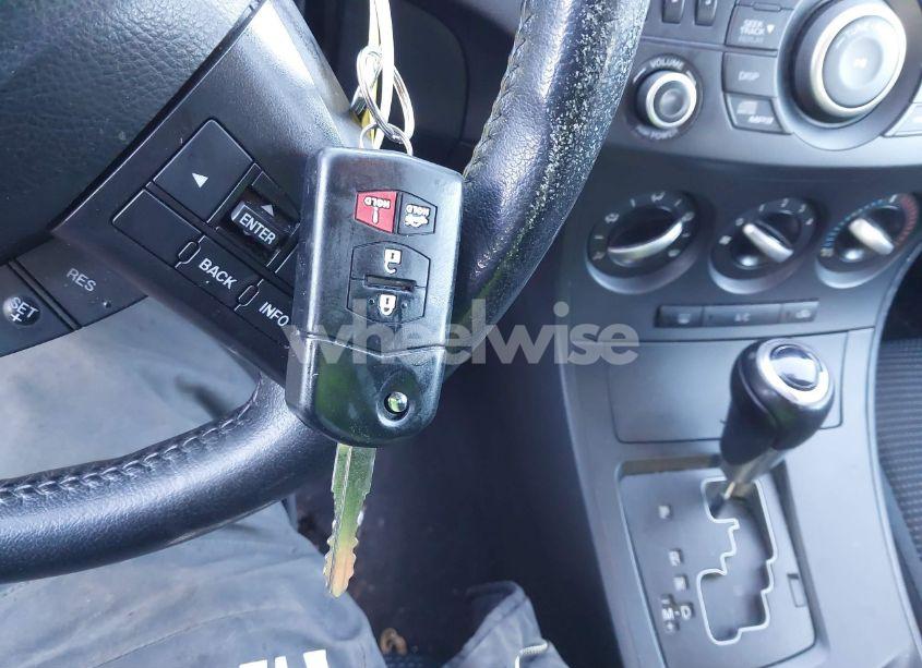 Photo 11 of 2012 Mazda Mazda3 I TOURING (VIN JM1BL1L89C1597719)