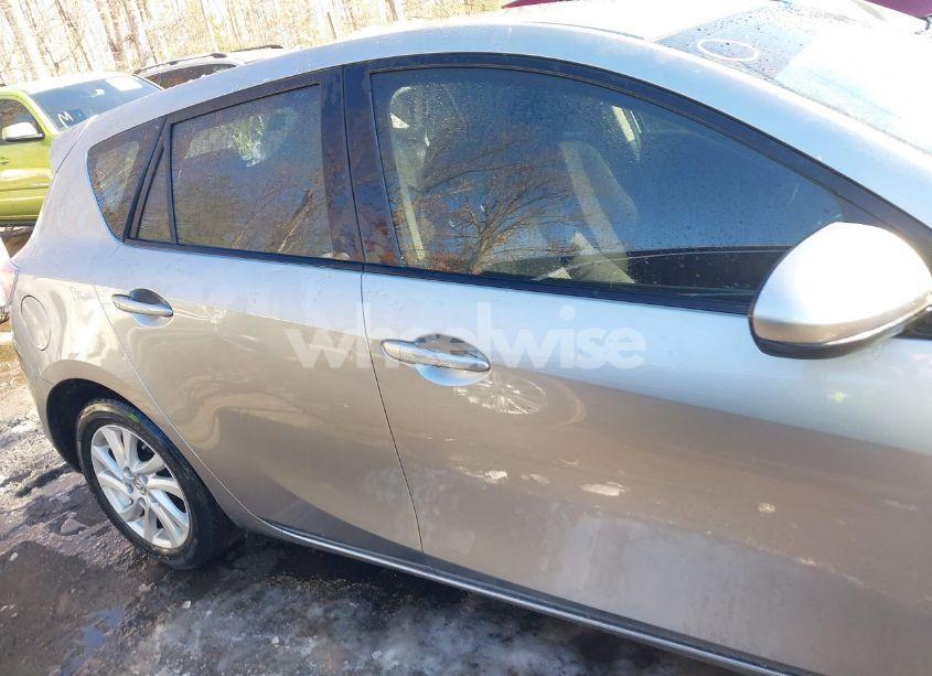 Photo 13 of 2012 Mazda Mazda3 I TOURING (VIN JM1BL1L89C1598756)