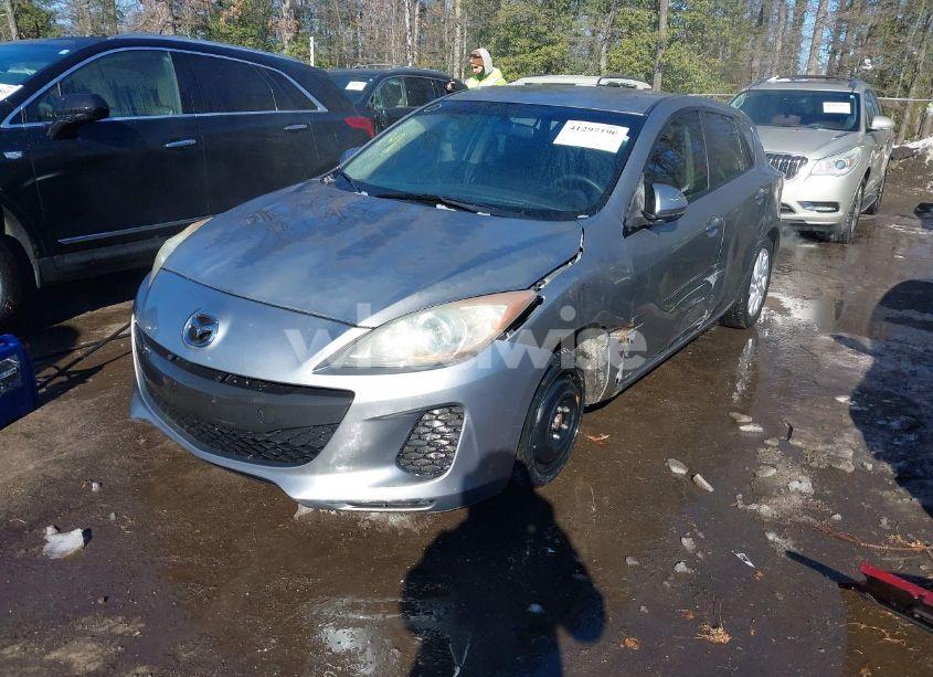 Photo 2 of 2012 Mazda Mazda3 I TOURING (VIN JM1BL1L89C1598756)