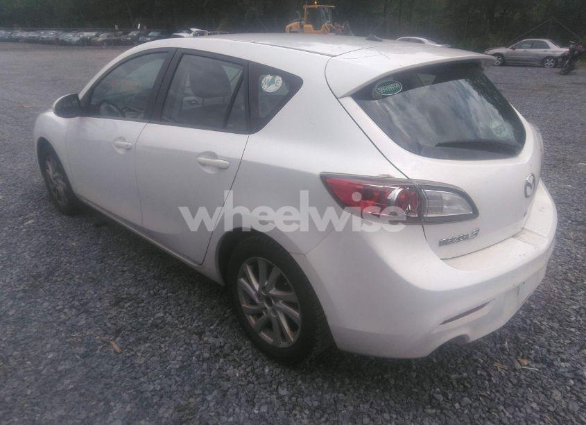 Photo 3 of 2012 Mazda Mazda3 I TOURING (VIN JM1BL1L8XC1661864)