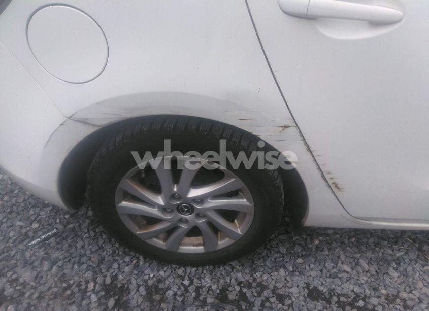 Photo 6 of 2012 Mazda Mazda3 I TOURING (VIN JM1BL1L8XC1661864)