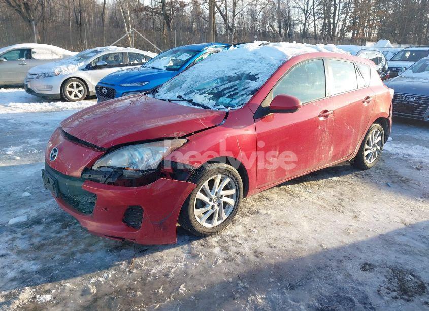 Photo 2 of 2013 Mazda Mazda3 I TOURING (VIN JM1BL1LP0D1798692)