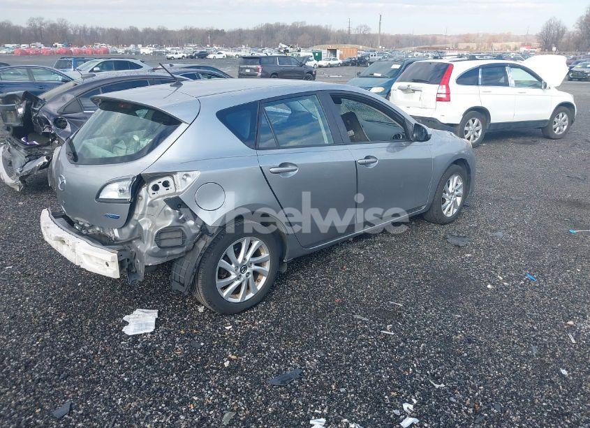 Photo 4 of 2013 Mazda Mazda3 I TOURING (VIN JM1BL1LP1D1822904)