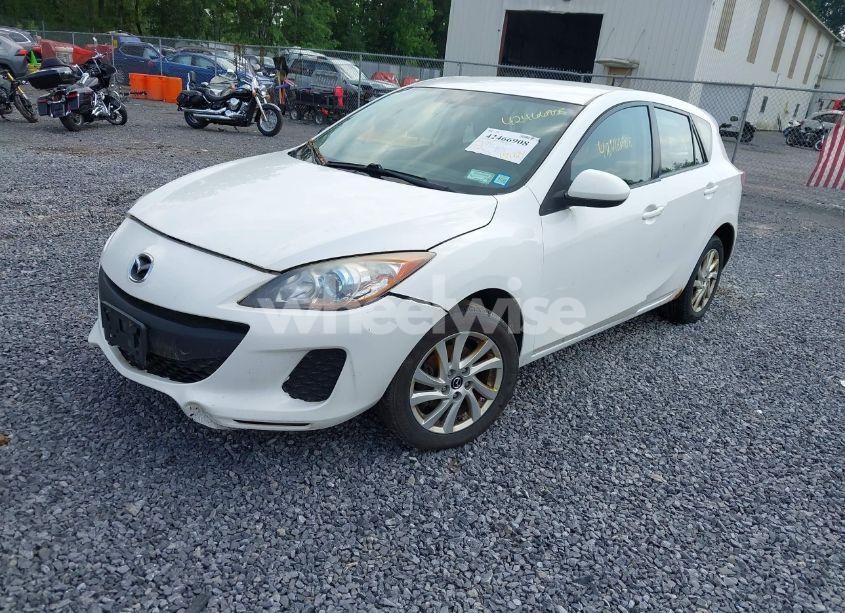 Photo 2 of 2013 Mazda Mazda3 I TOURING (VIN JM1BL1LP1D1832798)