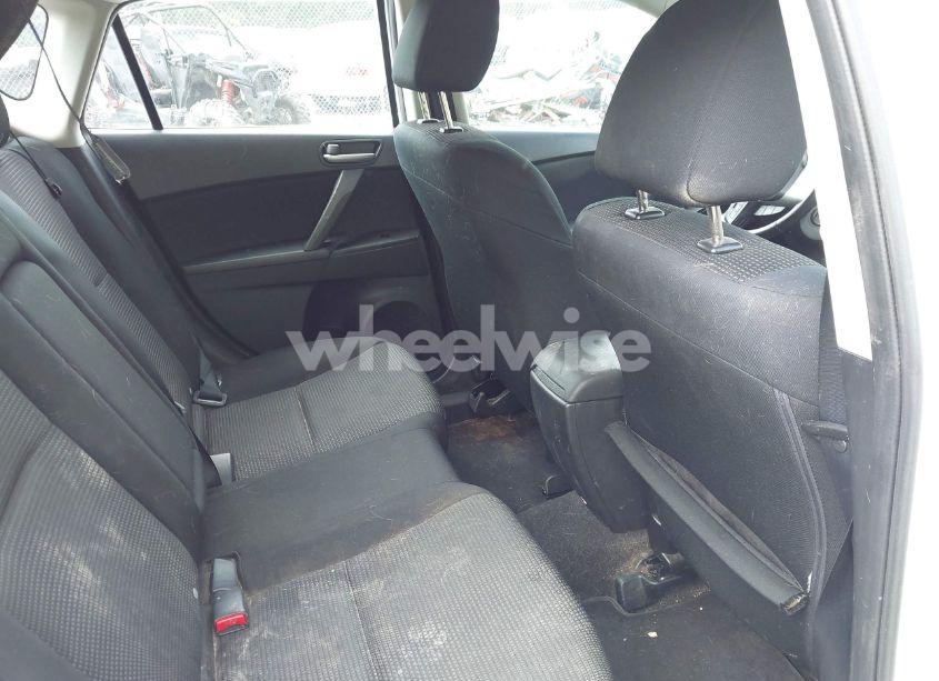 Photo 8 of 2013 Mazda Mazda3 I TOURING (VIN JM1BL1LP1D1832798)