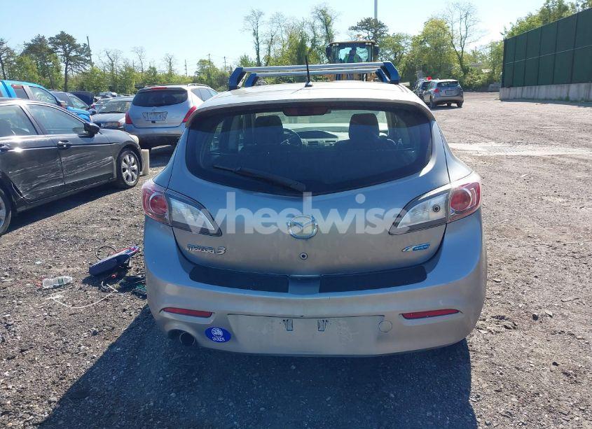 Photo 15 of 2013 Mazda Mazda3 I TOURING (VIN JM1BL1LP2D1742494)