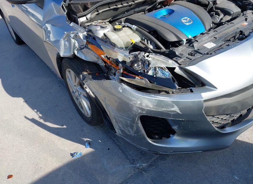 Photo 6 of 2013 Mazda Mazda3 I TOURING (VIN JM1BL1LP2D1769520)