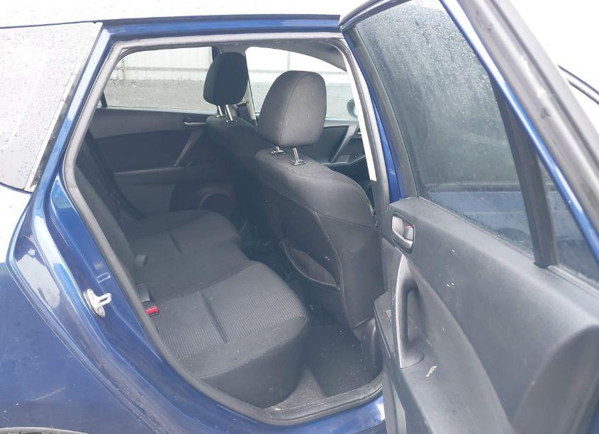 Photo 8 of 2013 Mazda Mazda3 I TOURING (VIN JM1BL1LP2D1779626)