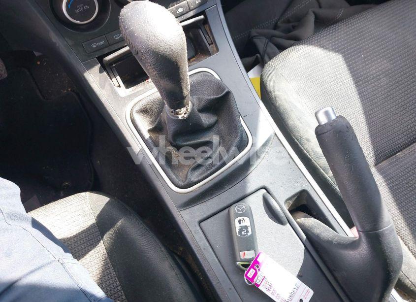 Photo 11 of 2013 Mazda Mazda3 I TOURING (VIN JM1BL1LP2D1793199)