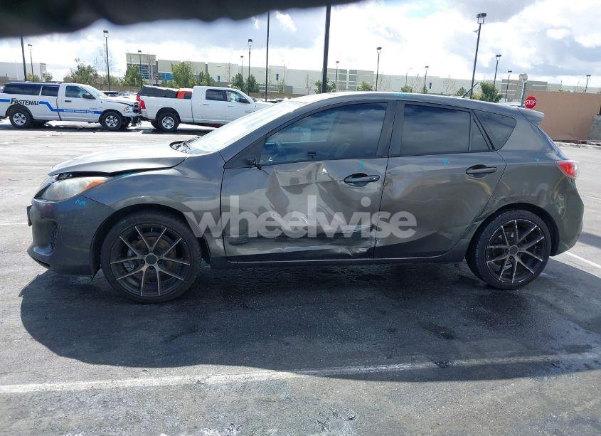 Photo 6 of 2013 Mazda Mazda3 I TOURING (VIN JM1BL1LP2D1793199)
