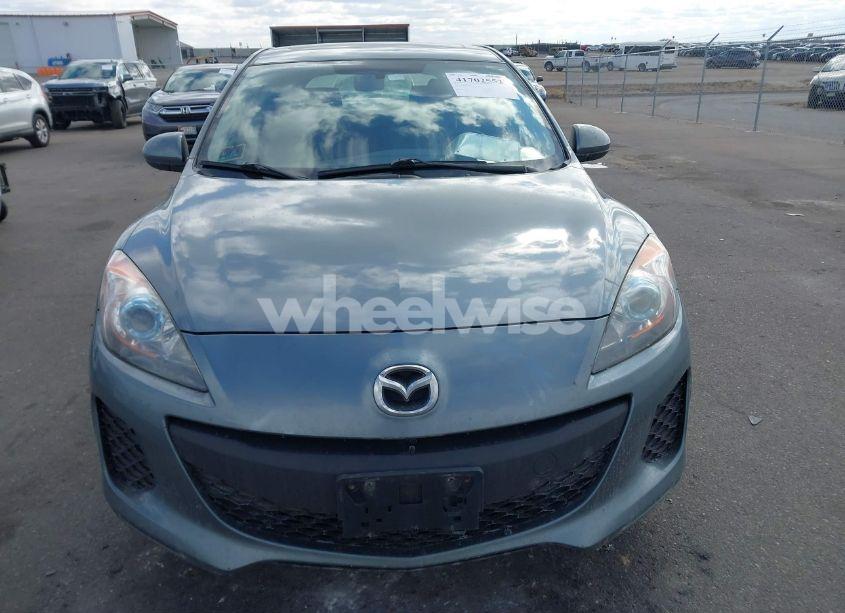 Photo 12 of 2013 Mazda Mazda3 I TOURING (VIN JM1BL1LP4D1806776)