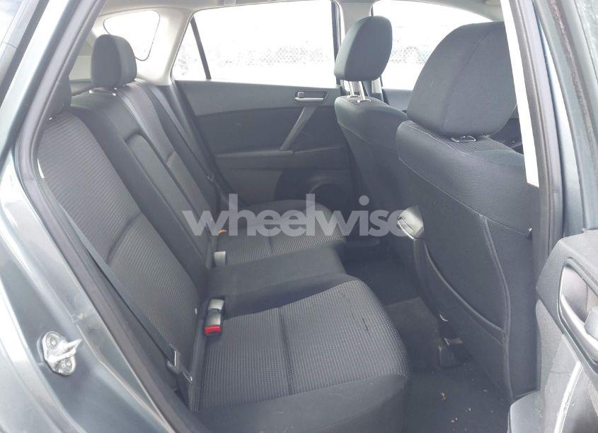 Photo 8 of 2013 Mazda Mazda3 I TOURING (VIN JM1BL1LP4D1806776)