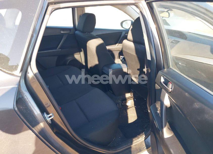 Photo 8 of 2013 Mazda Mazda3 I TOURING (VIN JM1BL1LP4D1809497)