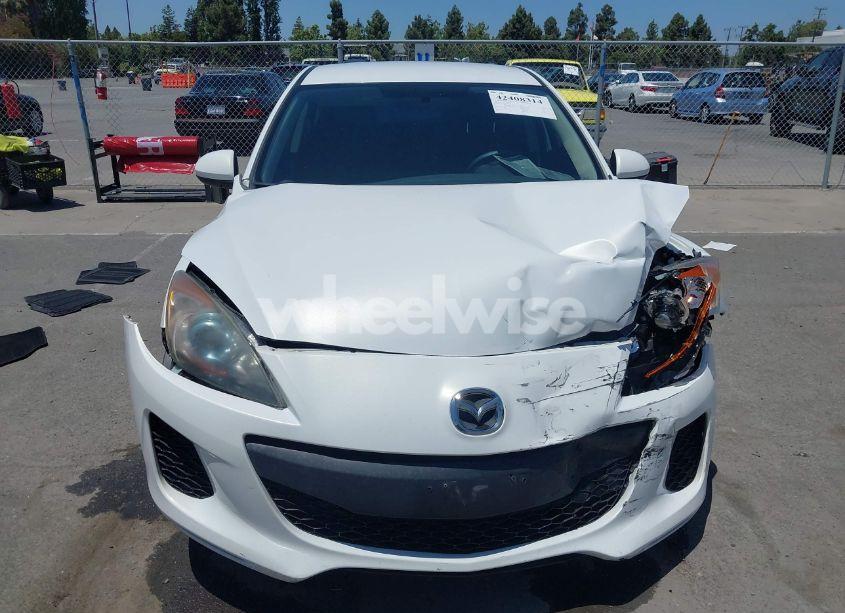 Photo 12 of 2013 Mazda Mazda3 I TOURING (VIN JM1BL1LP5D1765199)