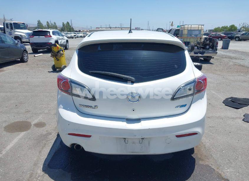 Photo 16 of 2013 Mazda Mazda3 I TOURING (VIN JM1BL1LP5D1765199)