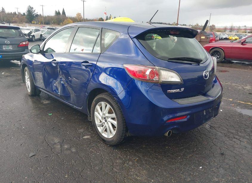 Photo 3 of 2013 Mazda Mazda3 I TOURING (VIN JM1BL1LP6D1732633)