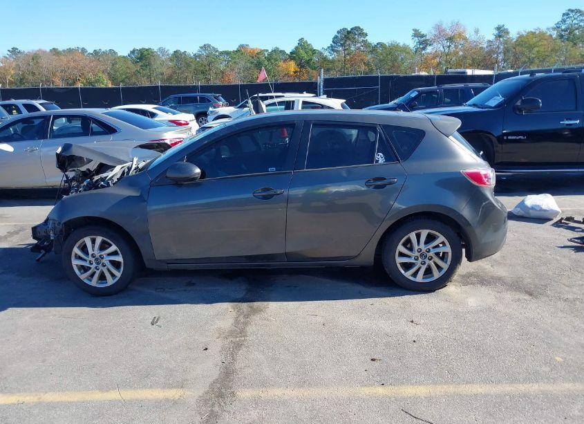 Photo 14 of 2013 Mazda Mazda3 I TOURING (VIN JM1BL1LP8D1779646)