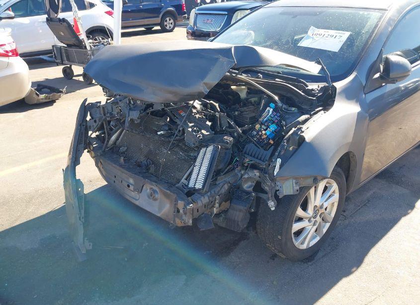 Photo 6 of 2013 Mazda Mazda3 I TOURING (VIN JM1BL1LP8D1779646)