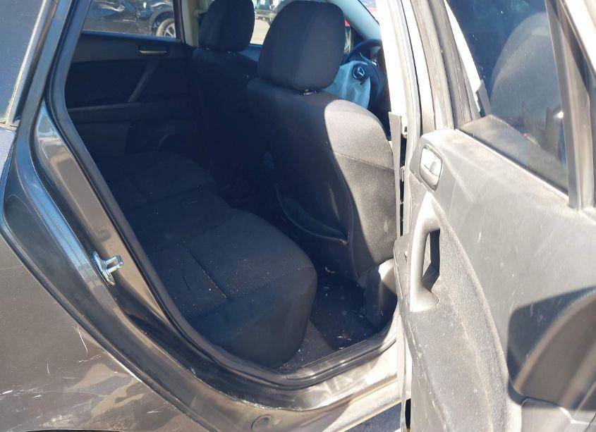 Photo 8 of 2013 Mazda Mazda3 I TOURING (VIN JM1BL1LP8D1779646)