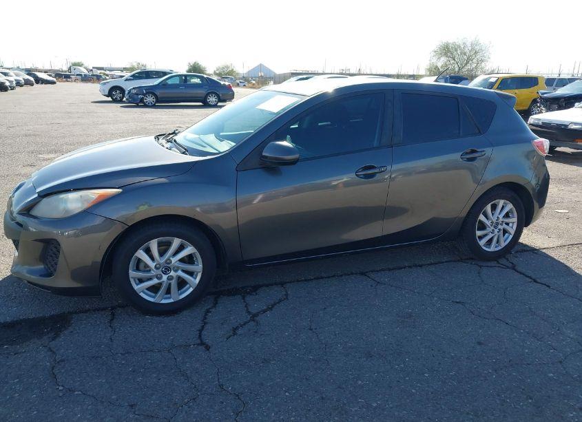 Photo 14 of 2013 Mazda Mazda3 I TOURING (VIN JM1BL1LP8D1783504)