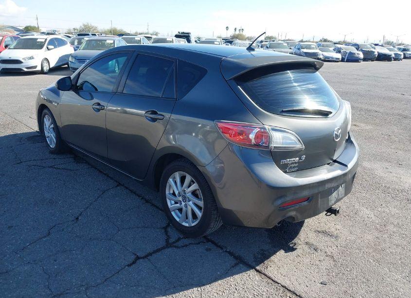 Photo 3 of 2013 Mazda Mazda3 I TOURING (VIN JM1BL1LP8D1783504)
