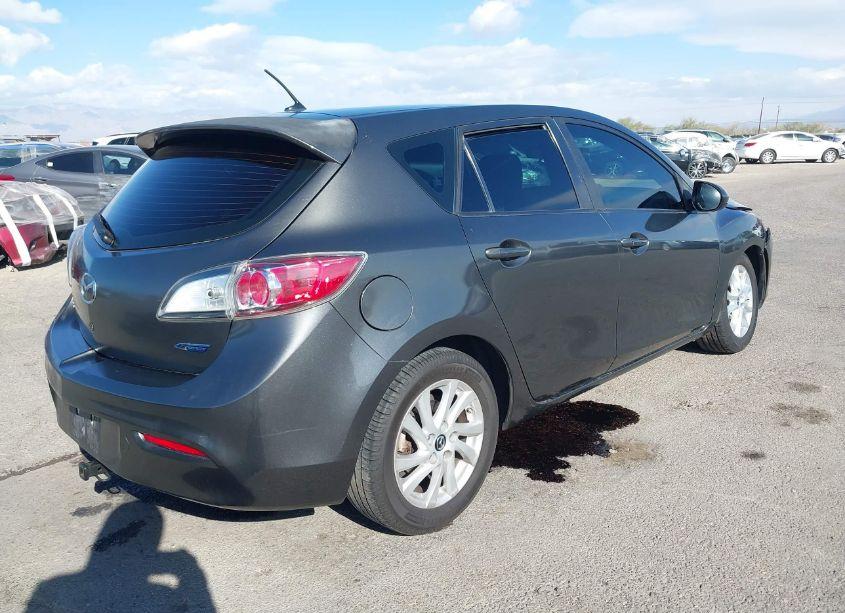 Photo 4 of 2013 Mazda Mazda3 I TOURING (VIN JM1BL1LP8D1783504)