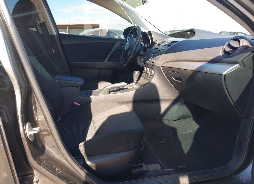 Photo 5 of 2013 Mazda Mazda3 I TOURING (VIN JM1BL1LP8D1783504)