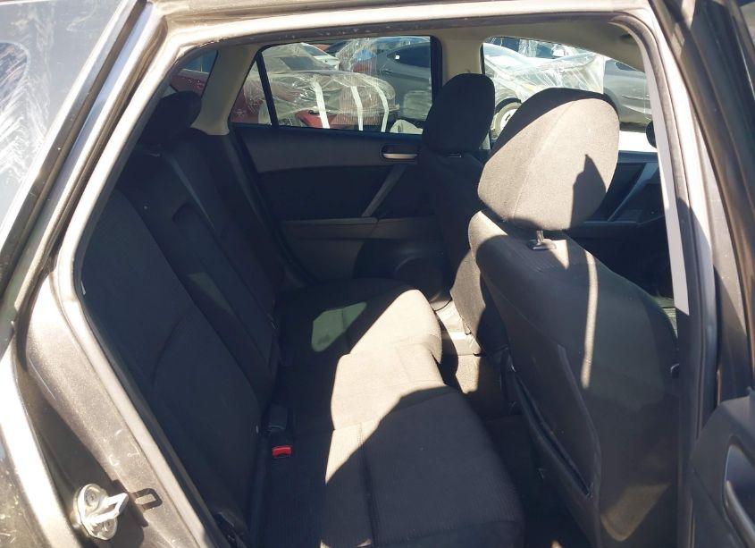 Photo 8 of 2013 Mazda Mazda3 I TOURING (VIN JM1BL1LP8D1783504)