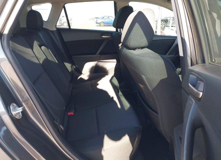 Photo 8 of 2013 Mazda Mazda3 I TOURING (VIN JM1BL1LP9D1801976)