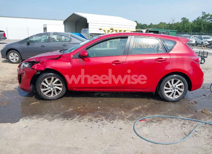 Photo 14 of 2013 Mazda Mazda3 I TOURING (VIN JM1BL1LP9D1813240)