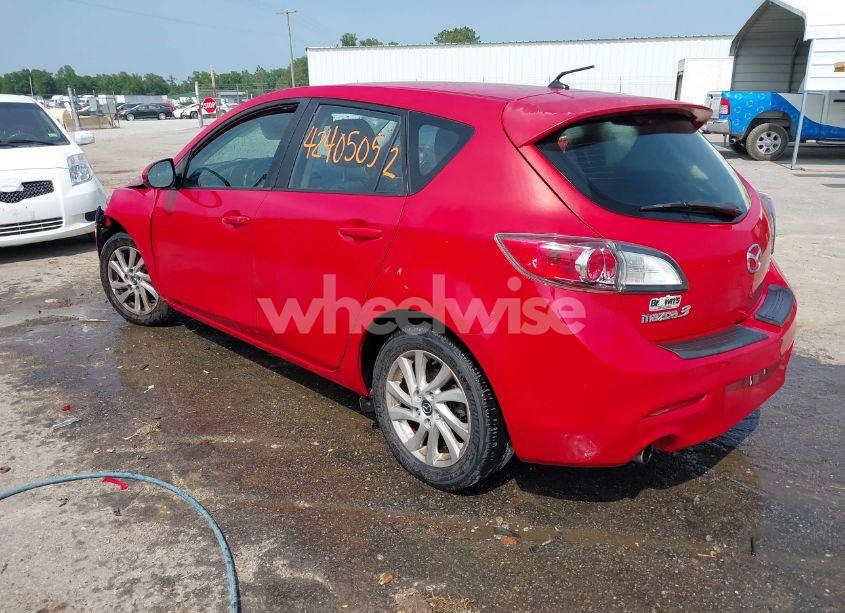 Photo 3 of 2013 Mazda Mazda3 I TOURING (VIN JM1BL1LP9D1813240)