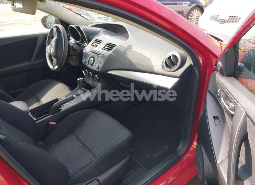 Photo 5 of 2013 Mazda Mazda3 I TOURING (VIN JM1BL1LP9D1813240)