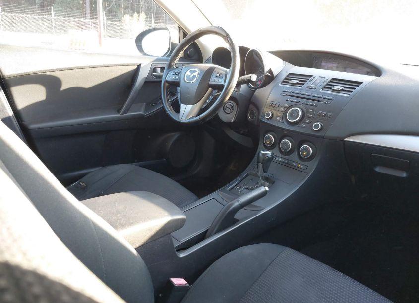 Photo 5 of 2013 Mazda Mazda3 I TOURING (VIN JM1BL1LP9D1823444)