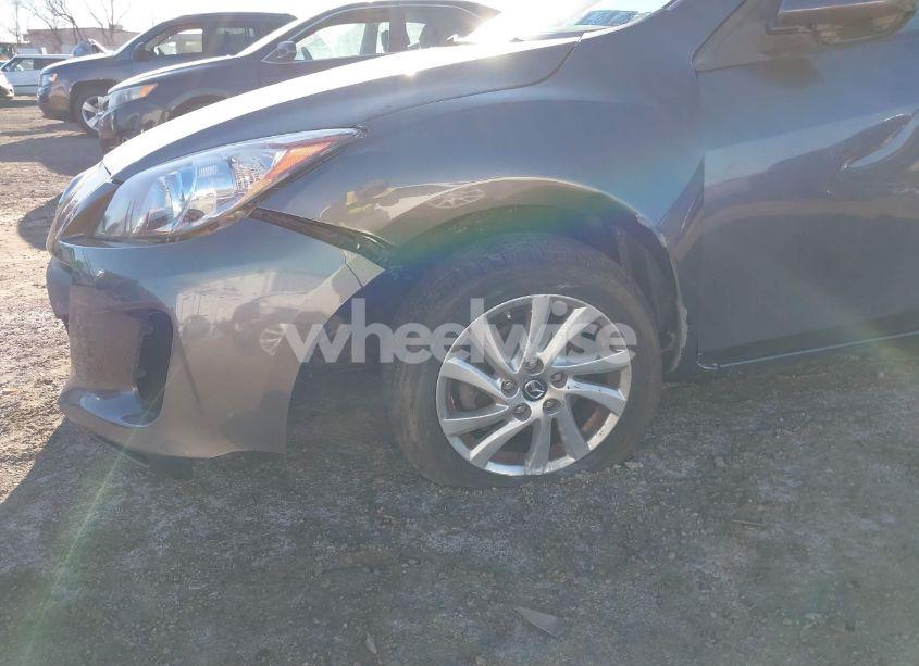 Photo 6 of 2013 Mazda Mazda3 I TOURING (VIN JM1BL1LPXD1831732)