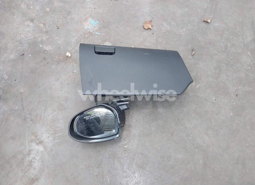 Photo 11 of 2011 Mazda Mazda3 S GRAND TOURING (VIN JM1BL1M53B1432526)