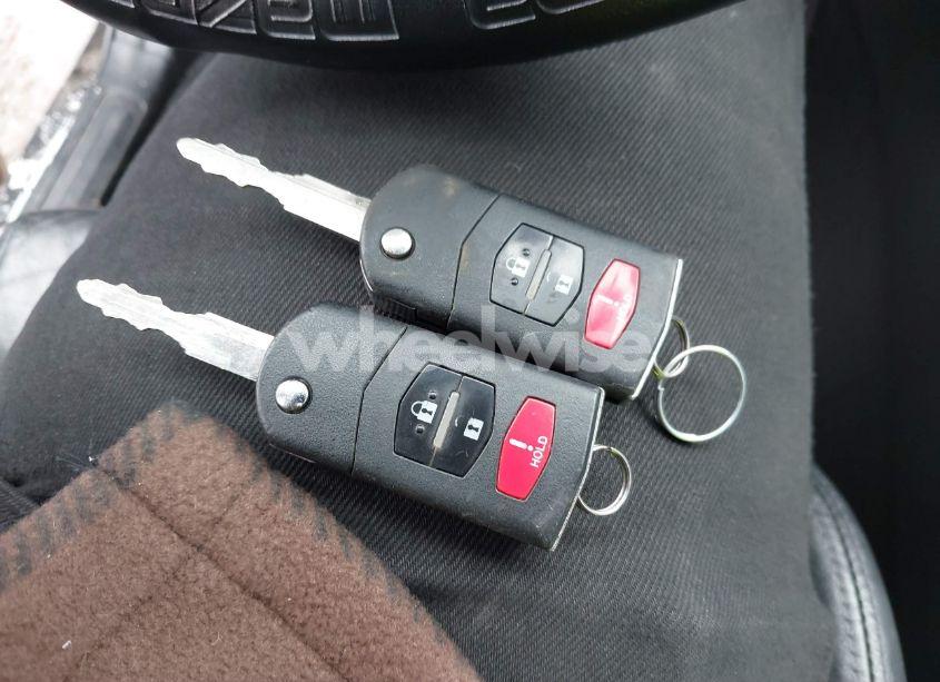 Photo 11 of 2011 Mazda Mazda3 S GRAND TOURING (VIN JM1BL1M56B1496141)