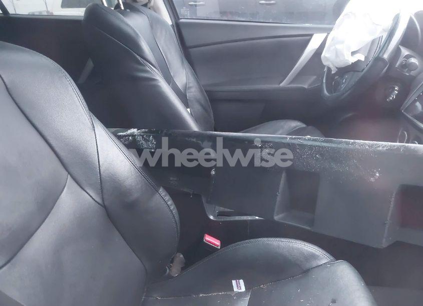 Photo 5 of 2011 Mazda Mazda3 S GRAND TOURING (VIN JM1BL1M56B1496141)